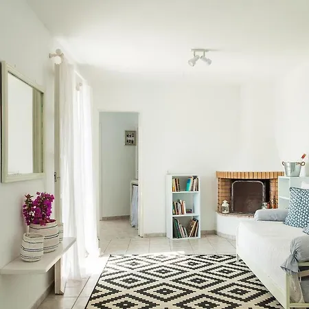 Дом отдыха Aubrey Suite 2Br In Mykonos Town By Itravelhome