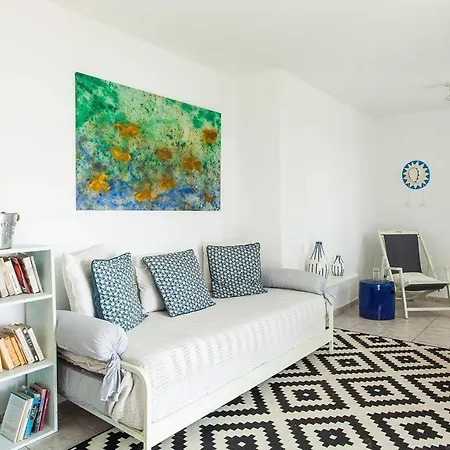 펜션 Aubrey Suite 2Br In Mykonos Town By Itravelhome *
